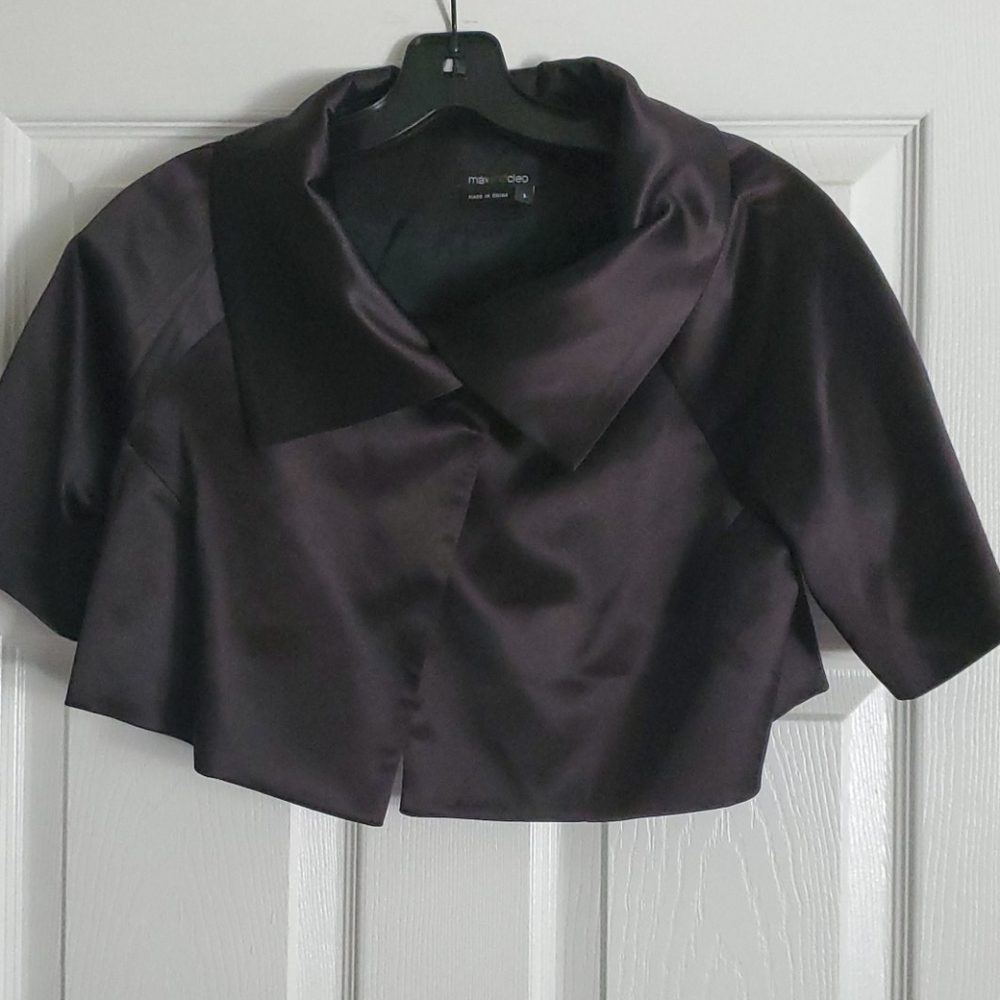 Max and Cleo satin cropped blezer S